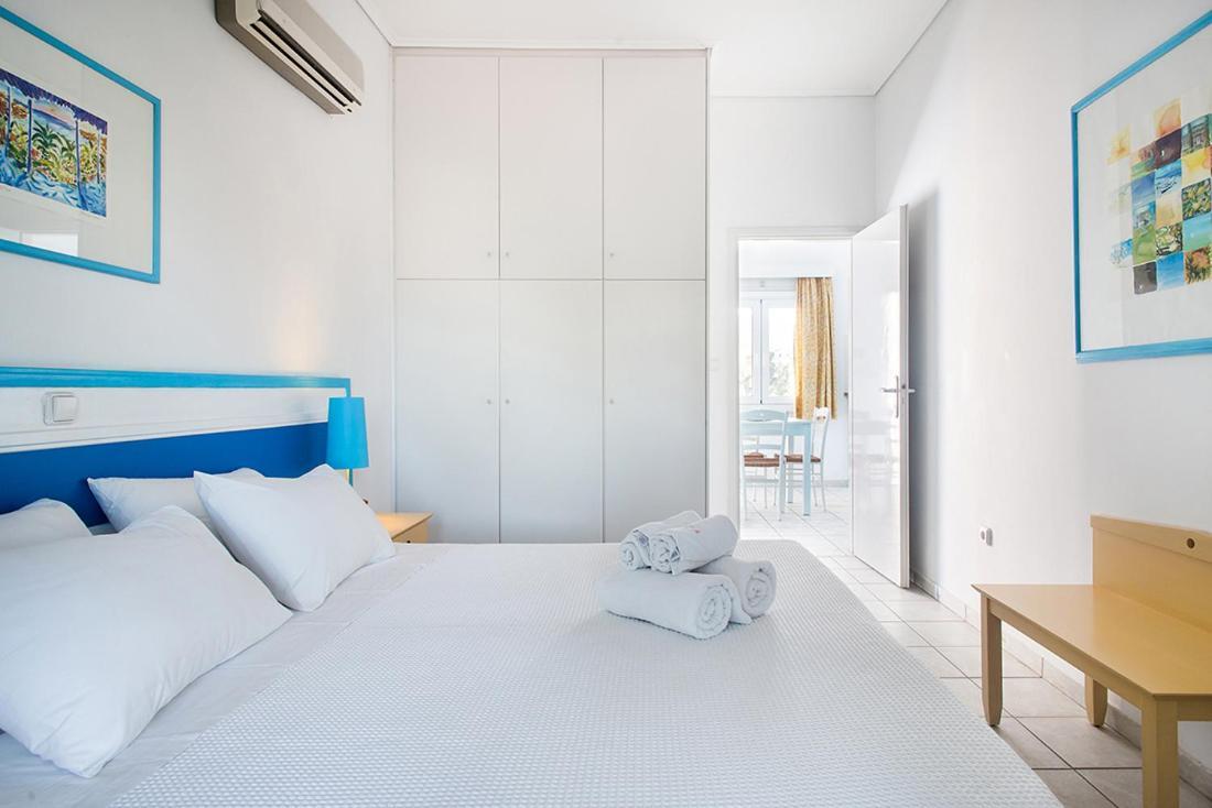 Daphne'S Club Hotel Apartments Xylokastro Bagian luar foto